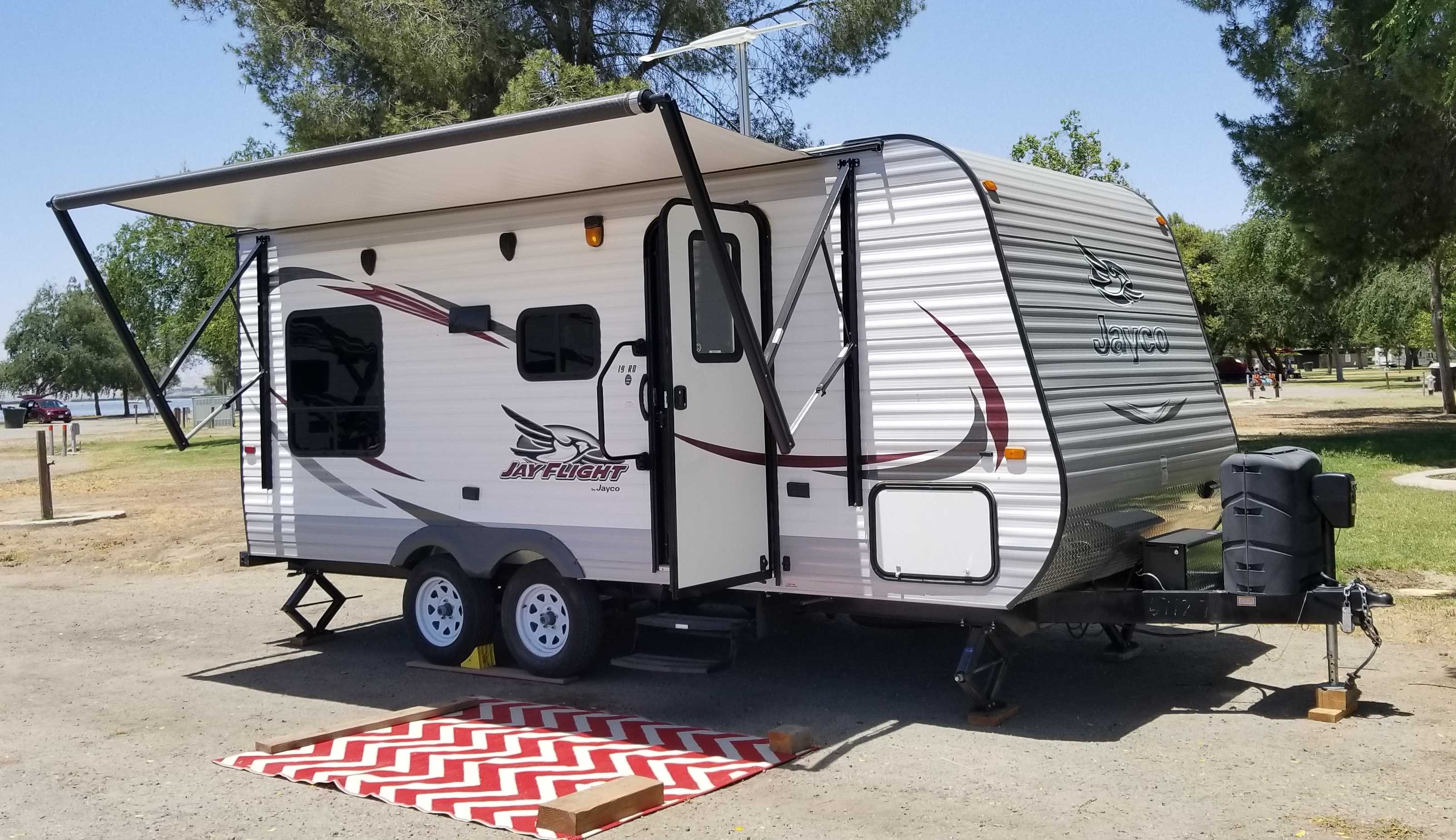 20ft Jayco Jay Flight 19RD Tims Trailers Kern County RV Rentals