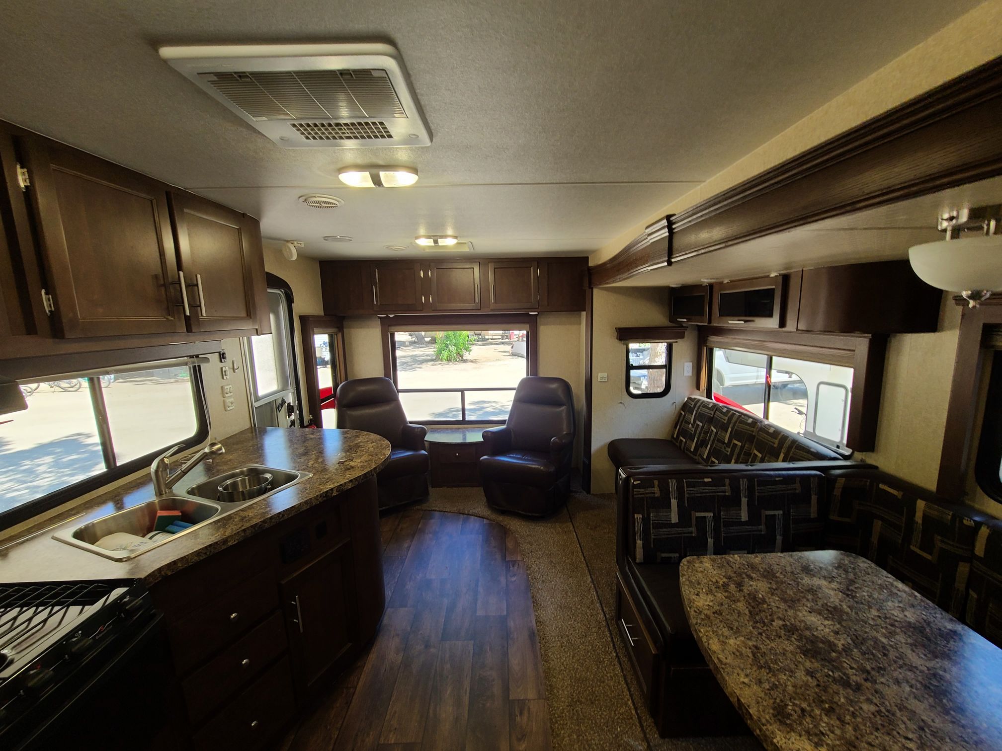 30ft Eclipse Milan Rear Living Tims Trailers Kern County RV Rentals