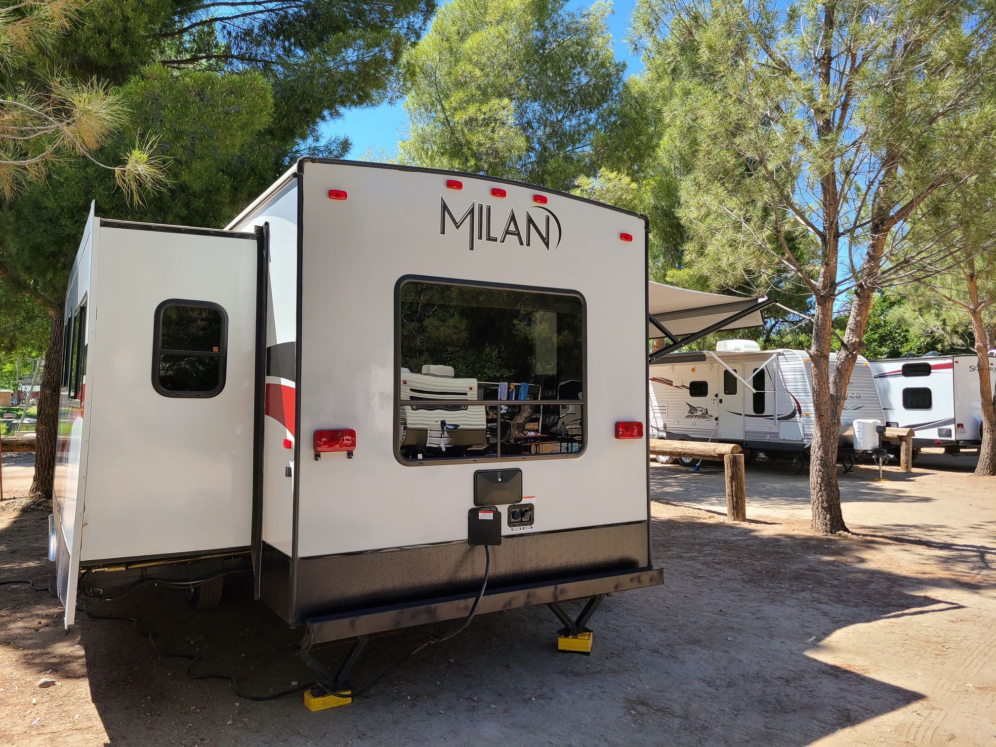 30ft Eclipse Milan Rear Living Tims Trailers Kern County RV Rentals